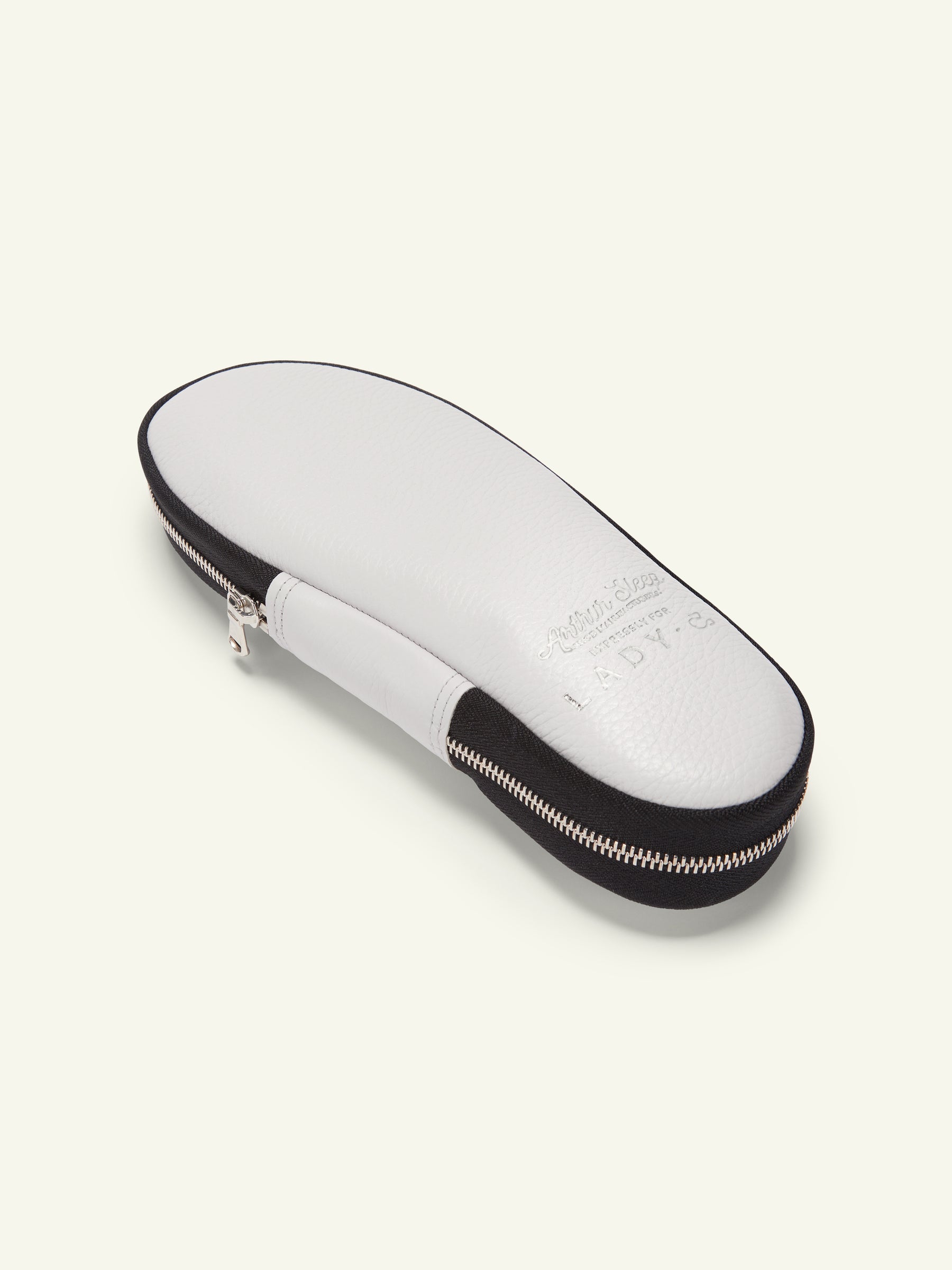 Arthur Sleep x Lady E Fog Travel Mules