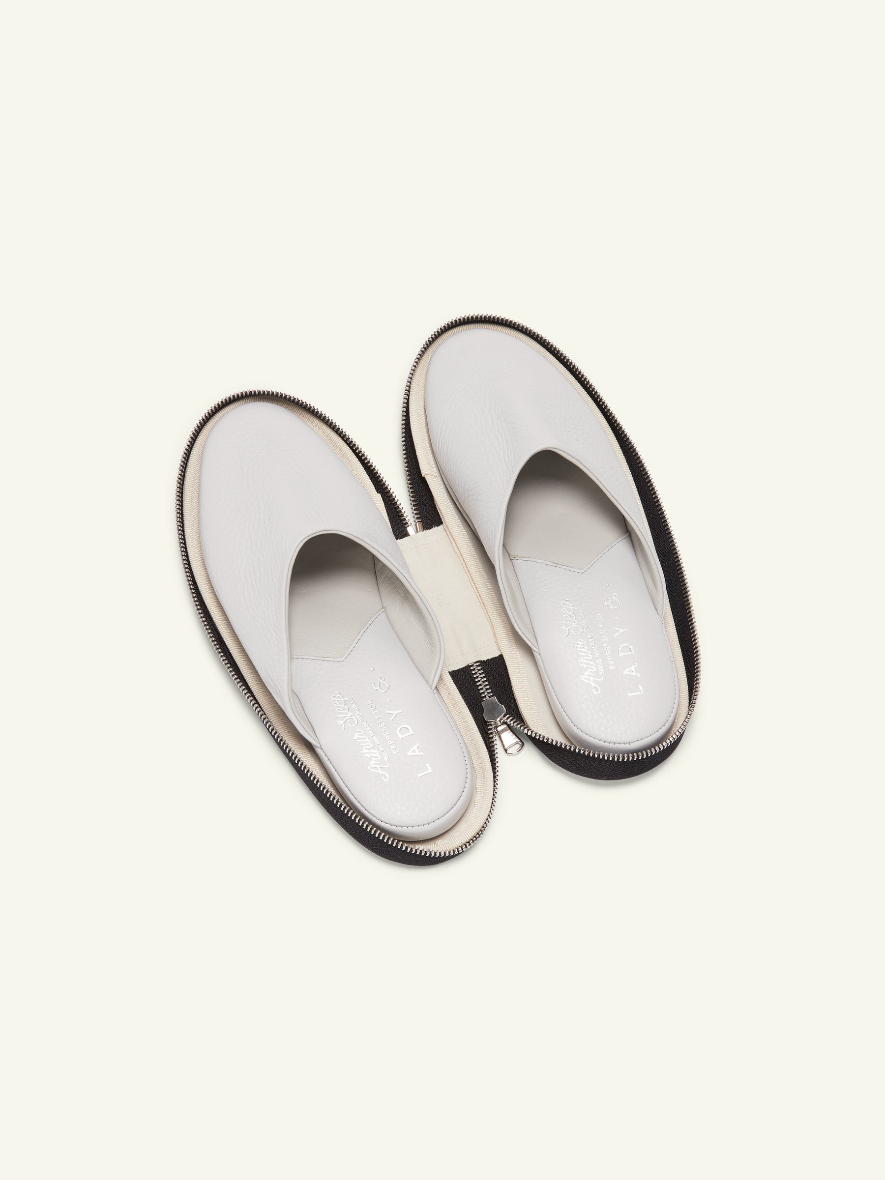 Arthur Sleep x Lady E Fog Travel Mules